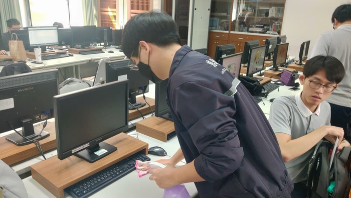 003圖片